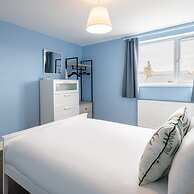 Host Stay Castle Reach