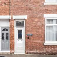 Host Stay Milbanke House