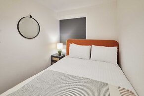 Host Stay Milbanke House