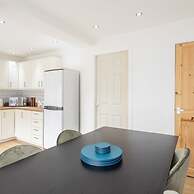 Host Stay Milbanke House