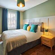 Host Stay Oliver s Den