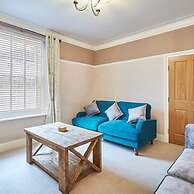 Host Stay Oliver s Den