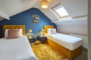 Host Stay Oliver s Den