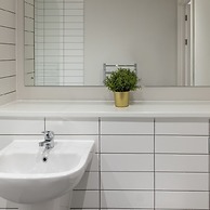 Host Stay Richmond Place 204