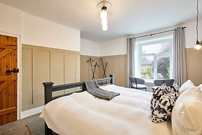 Host Stay Sage Cottage