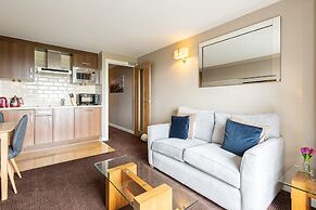 Host Stay Bowscale Suite