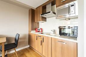 Host Stay Bowscale Suite