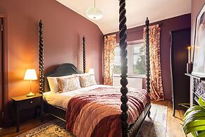 Host Stay Bankfoot Cottage