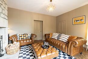 Host Stay Bankfoot Cottage