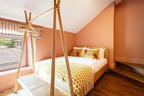 Host Stay Bankfoot Cottage