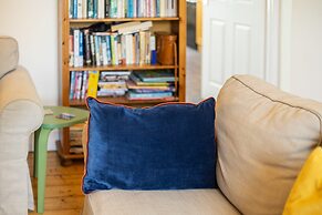 Host Stay Harbour Holm