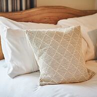 Host Stay Joey s Cottage