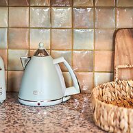 Host Stay Joey s Cottage