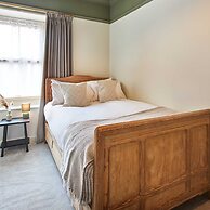 Host Stay Joey s Cottage