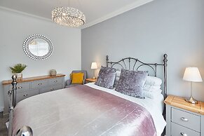 Host Stay Bankside Cottage