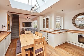 Host Stay Bankside Cottage