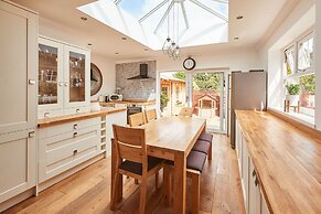 Host Stay Bankside Cottage