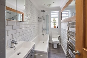 Host Stay Bankside Cottage