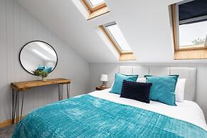 Host Stay Crackin View