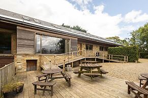 Host Stay Crackin View