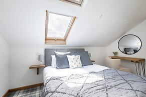 Host Stay Crackin View