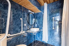 Host Stay Crackin View