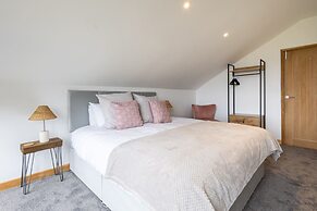 Host Stay Crackin View