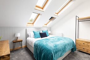 Host Stay Crackin View