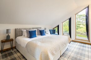 Host Stay Crackin View