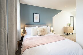 Host Stay Hithe House