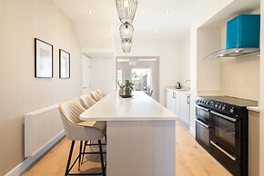 Host Stay Hithe House