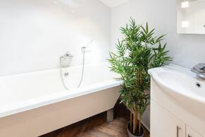 Host Stay Hithe House