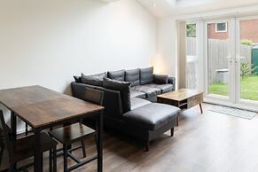 Host Stay Meadow Road