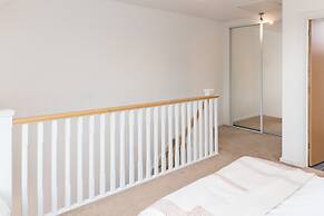 Host Stay Meadow Road