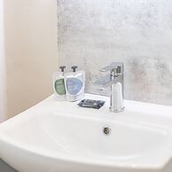 Host Stay Clifton Studio 4