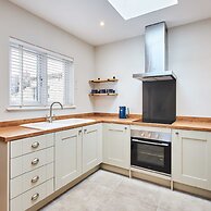 Host Stay Porter Cottage