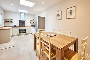 Host Stay Porter Cottage