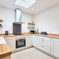 Host Stay Porter Cottage