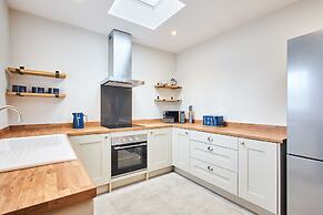 Host Stay Porter Cottage