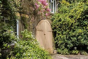 Host Stay Upper Lodge