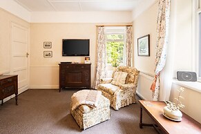 Host Stay Upper Lodge