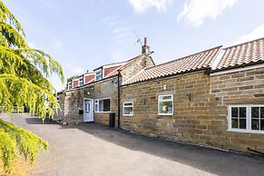 Host Stay Rigg Farm Cottage