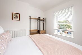 Host Stay Sanderling Chase