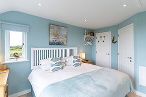 Host Stay Blue Waters