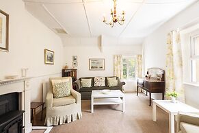 Host Stay Upper Lodge