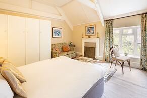 Host Stay Upper Lodge