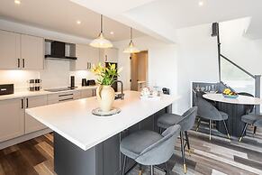 Host Stay The Stable