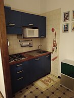 Functional Flat Near the Beach With Garden