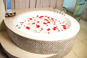The Royal Shaza Suites