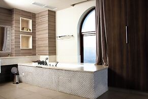 The Royal Shaza Suites